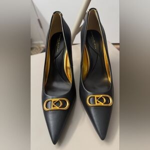 Brand New Donna Karan Black and Gold Women's Shoes Pump Heels Size 8